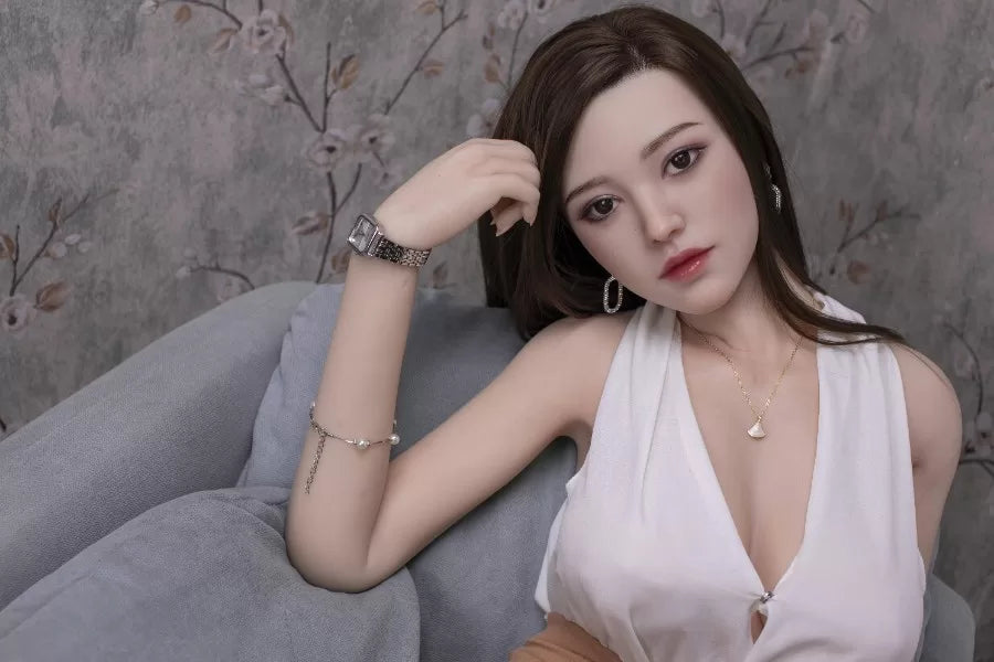 160cm / 5ft3 Mature Women Silicone Chinese Sex Doll - Dime Doll: Sierra