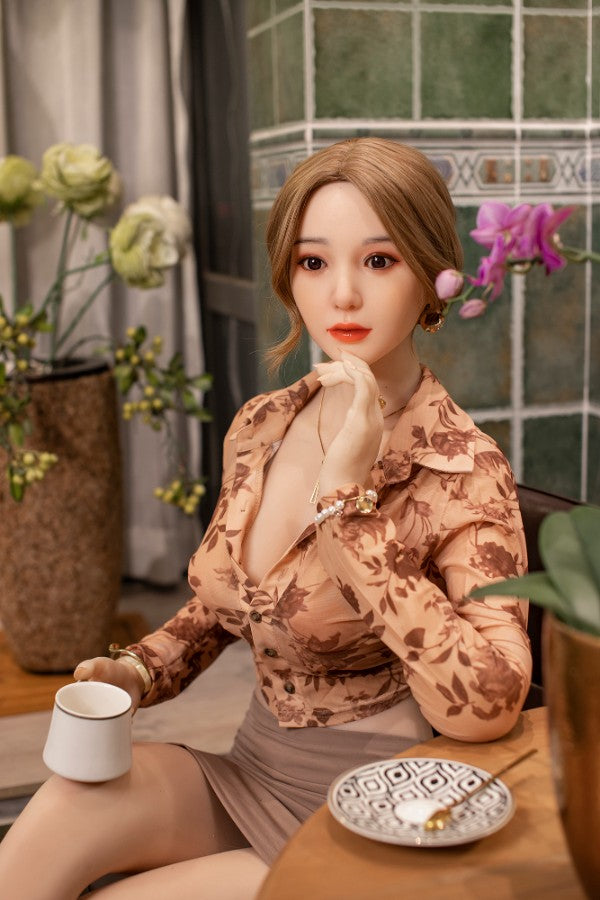 160cm / 5ft3 Natural Skin Sexy Charming Silicone Love Doll - Dime Doll: Sunny