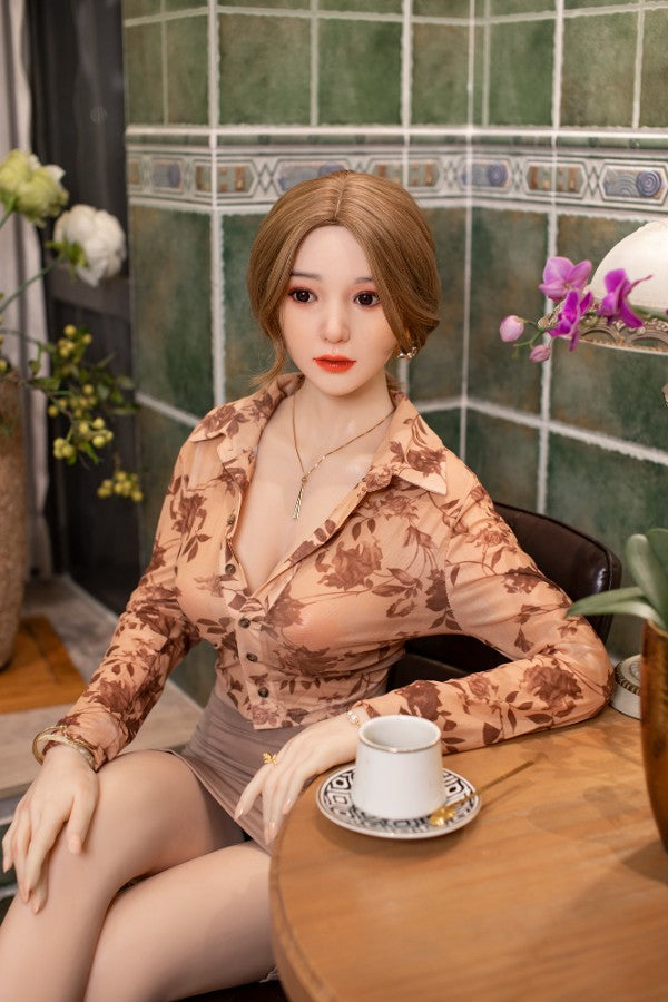 160cm / 5ft3 Natural Skin Sexy Charming Silicone Love Doll - Dime Doll: Sunny