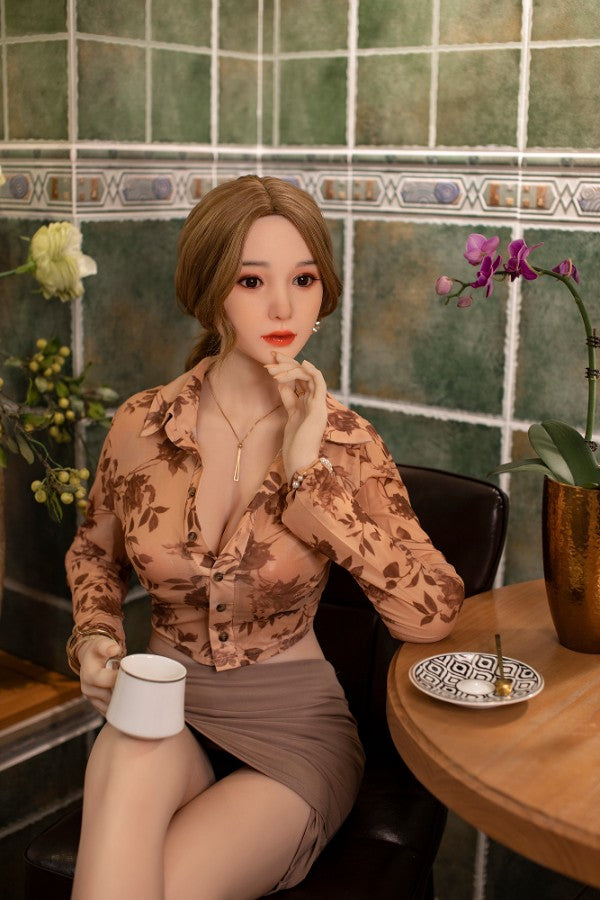 160cm / 5ft3 Natural Skin Sexy Charming Silicone Love Doll - Dime Doll: Sunny