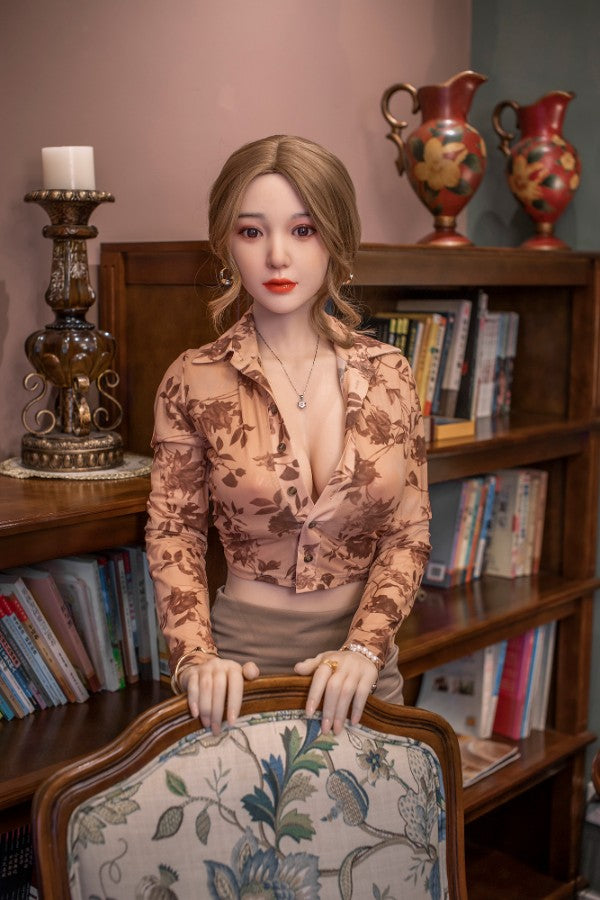 160cm / 5ft3 Natural Skin Sexy Charming Silicone Love Doll - Dime Doll: Sunny